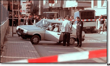 Polislere sald�r�